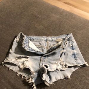 Light washed denim ripped shorts